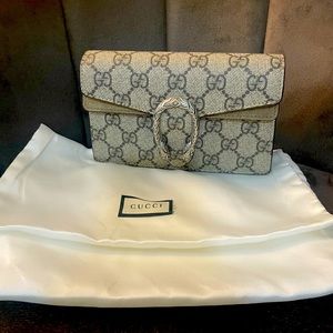 NWOT Gucci supreme mini Dionysus